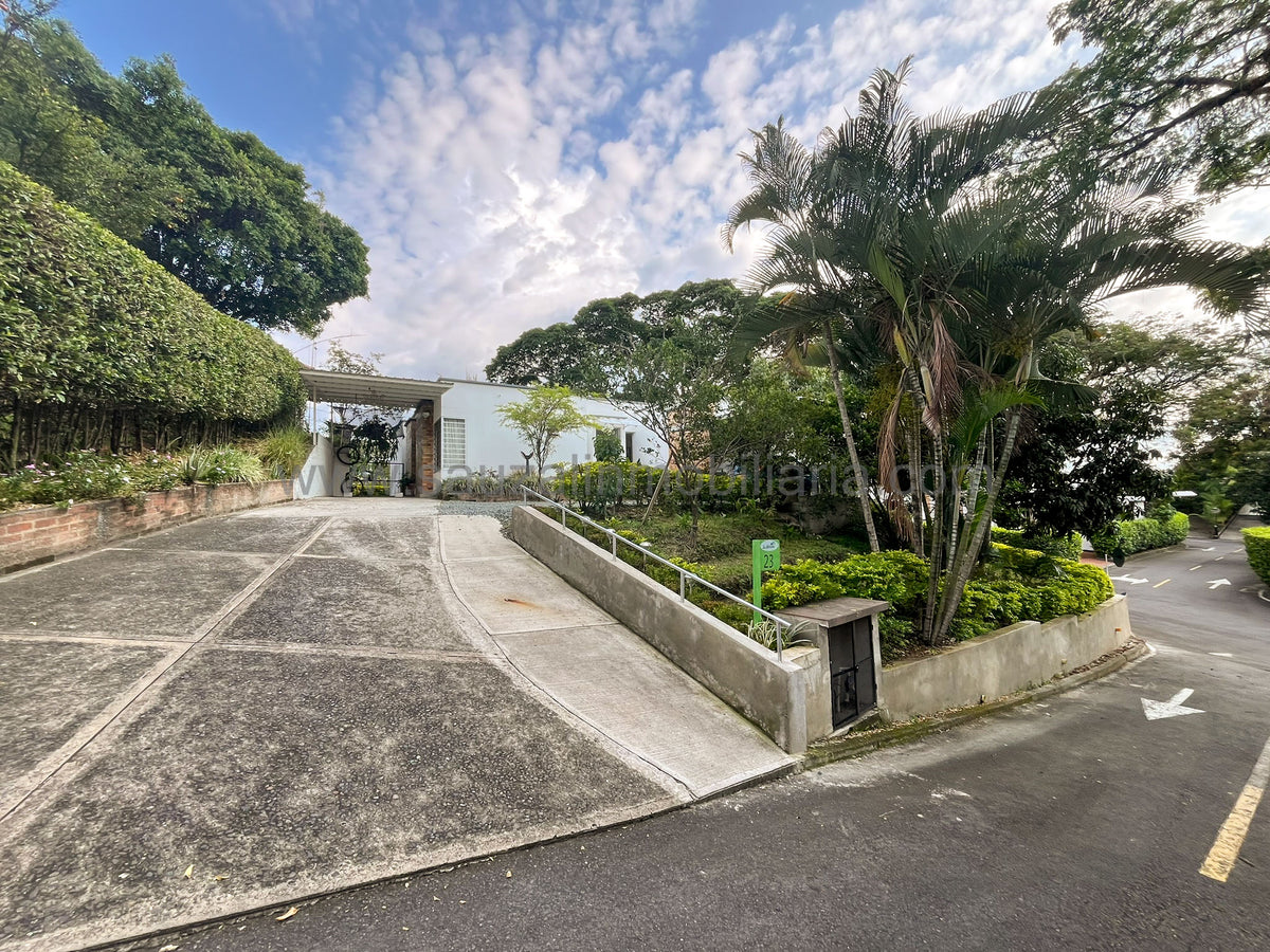 Exclusiva Casa Campestre en Condominio