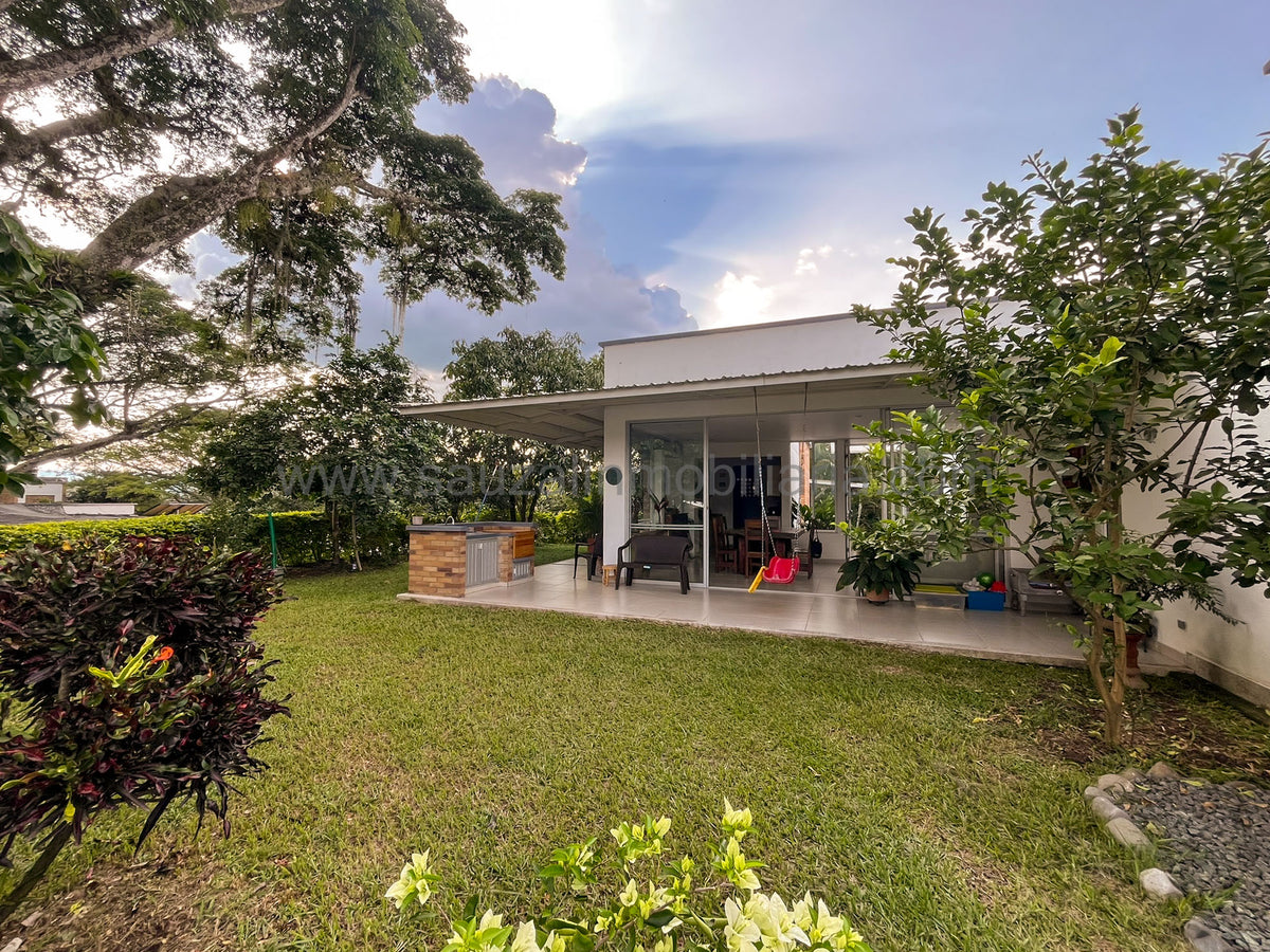Exclusiva Casa Campestre en Condominio