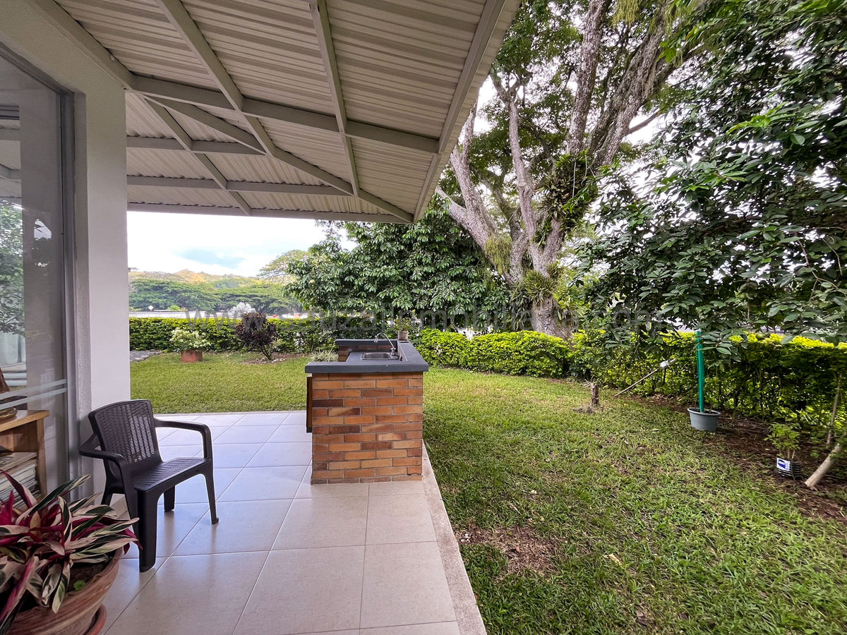 Exclusiva Casa Campestre en Condominio