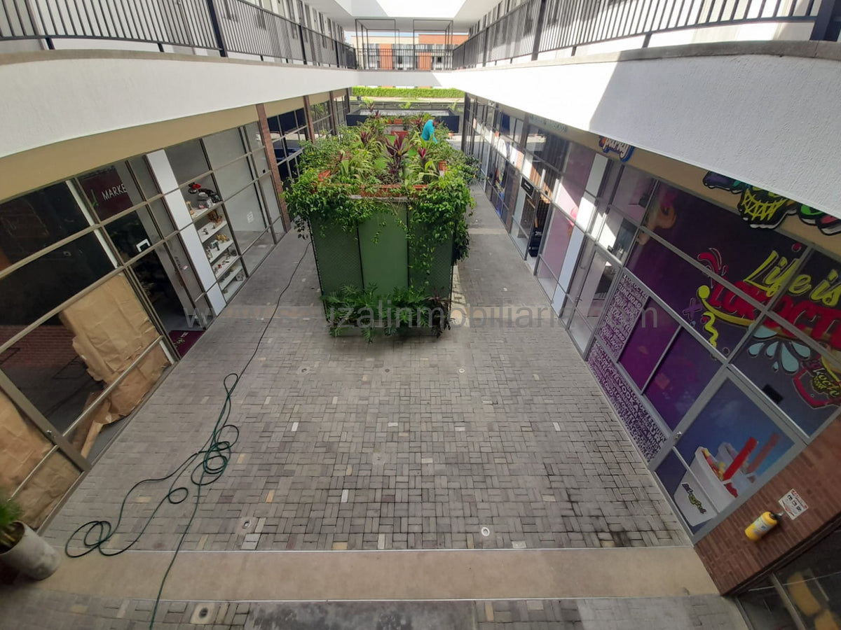 Apartamento y Oficina en Santafé Springs