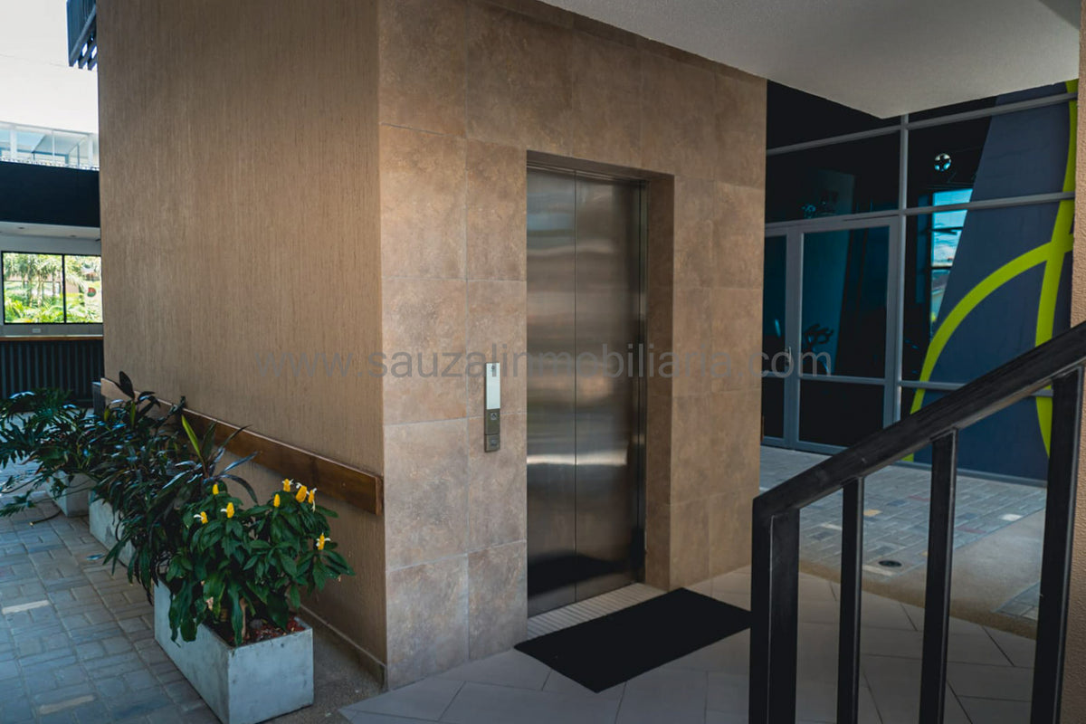 Apartamento y Oficina en Santafé Springs