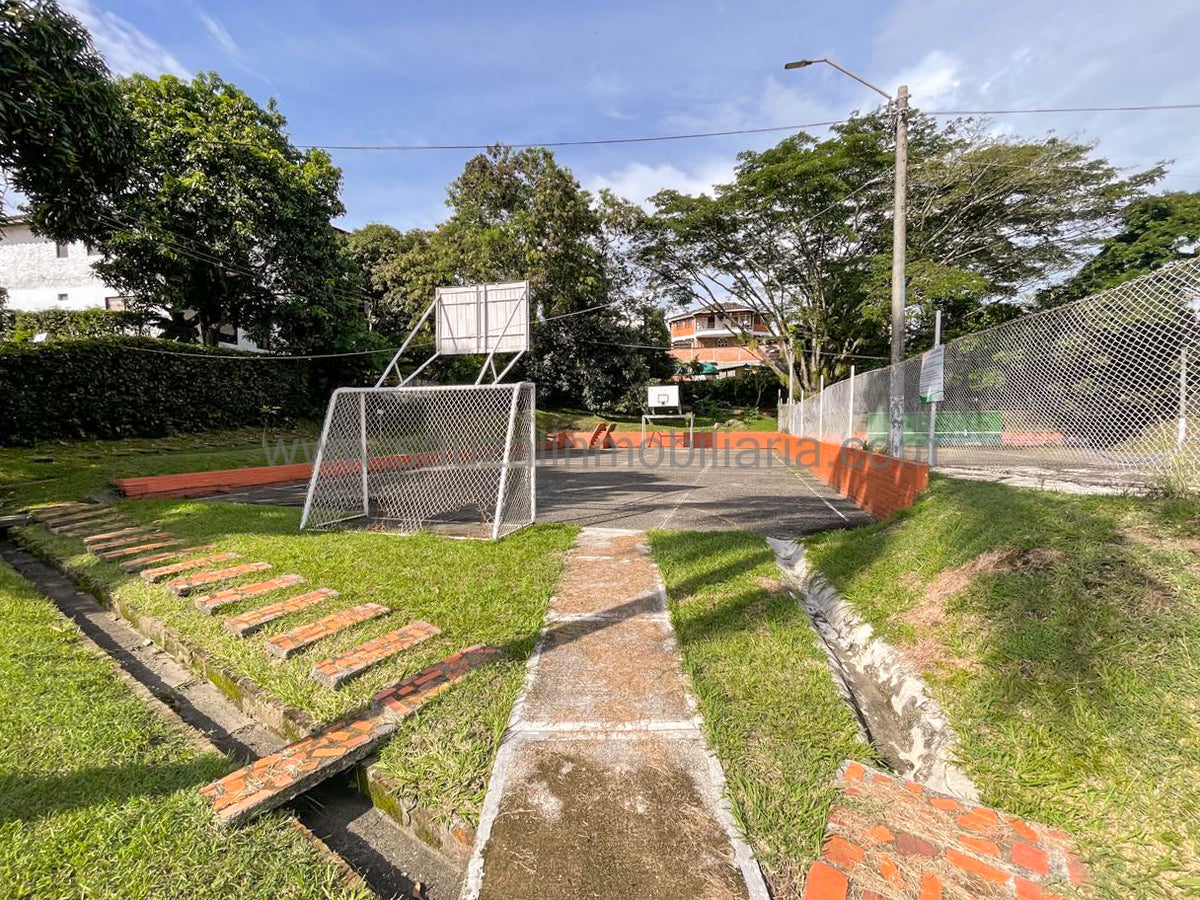 Casa en el Condominio Los Lagos
