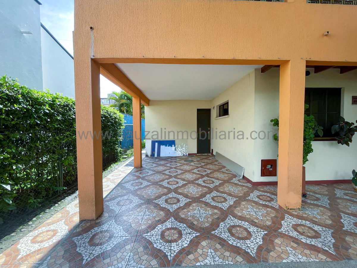 Casa en el Condominio Los Lagos