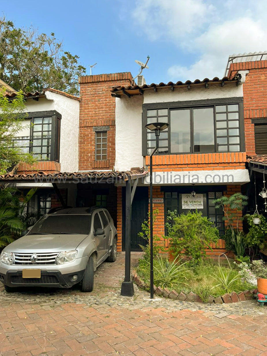 Casa en el Condominio Residencial Los Laguitos