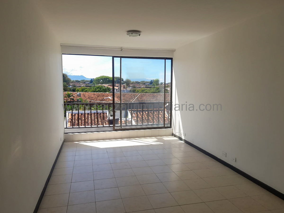 Apartamento en la Urbanización Santa Lucía, Cuarto Piso