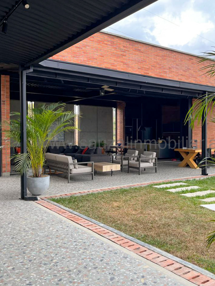 Casa Campestre en el Condominio El Cortijo, Cerritos