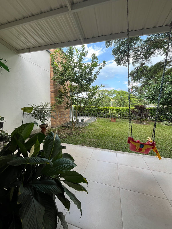 Exclusiva Casa Campestre en Condominio