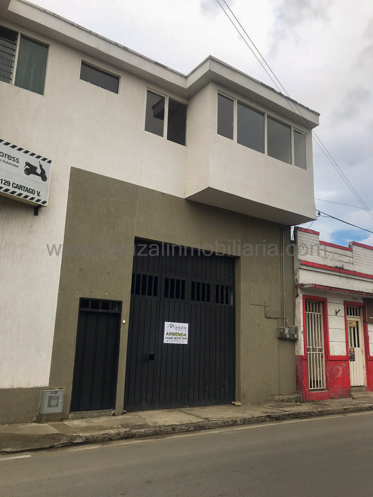 Bodega Comercial Sobre la Carrera 4