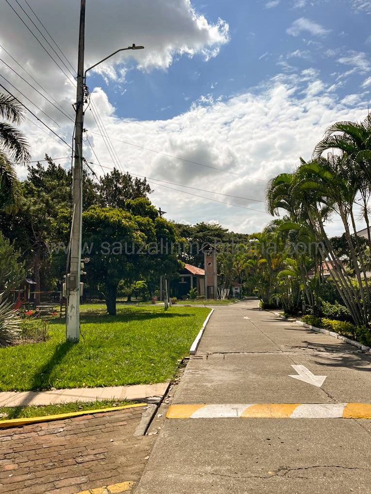 Casa en Exclusivo Condominio Campestre