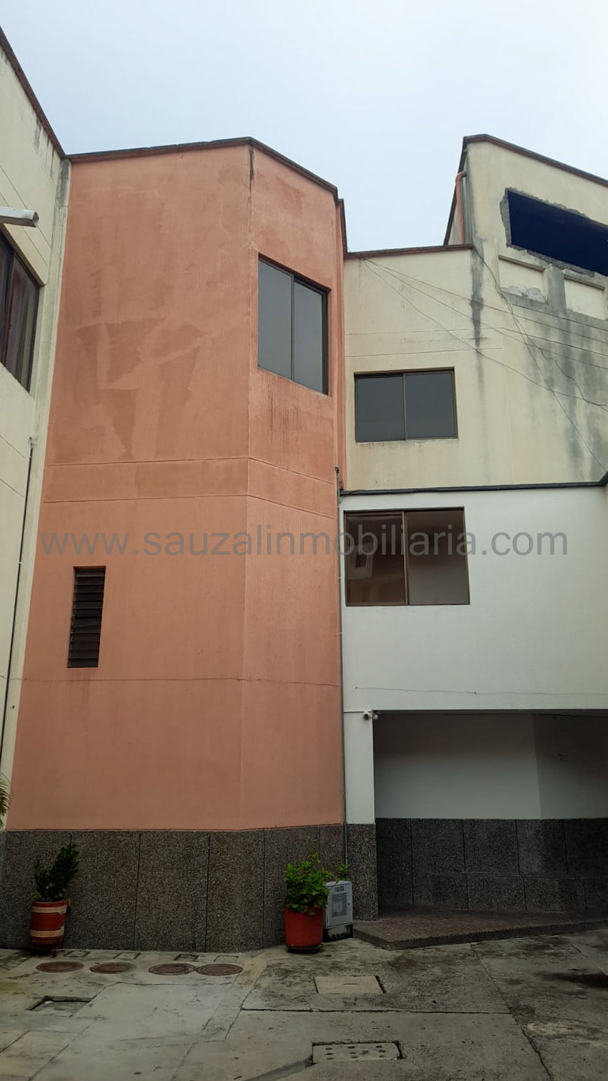 Apartamento en Conjunto Residencial en el Barrio El Llano