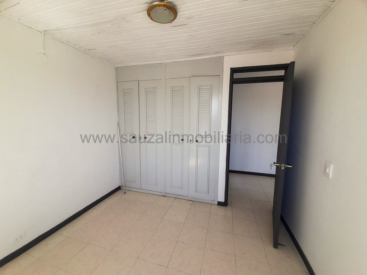 Apartamento en la Urbanización Santa Lucía, Cuarto Piso