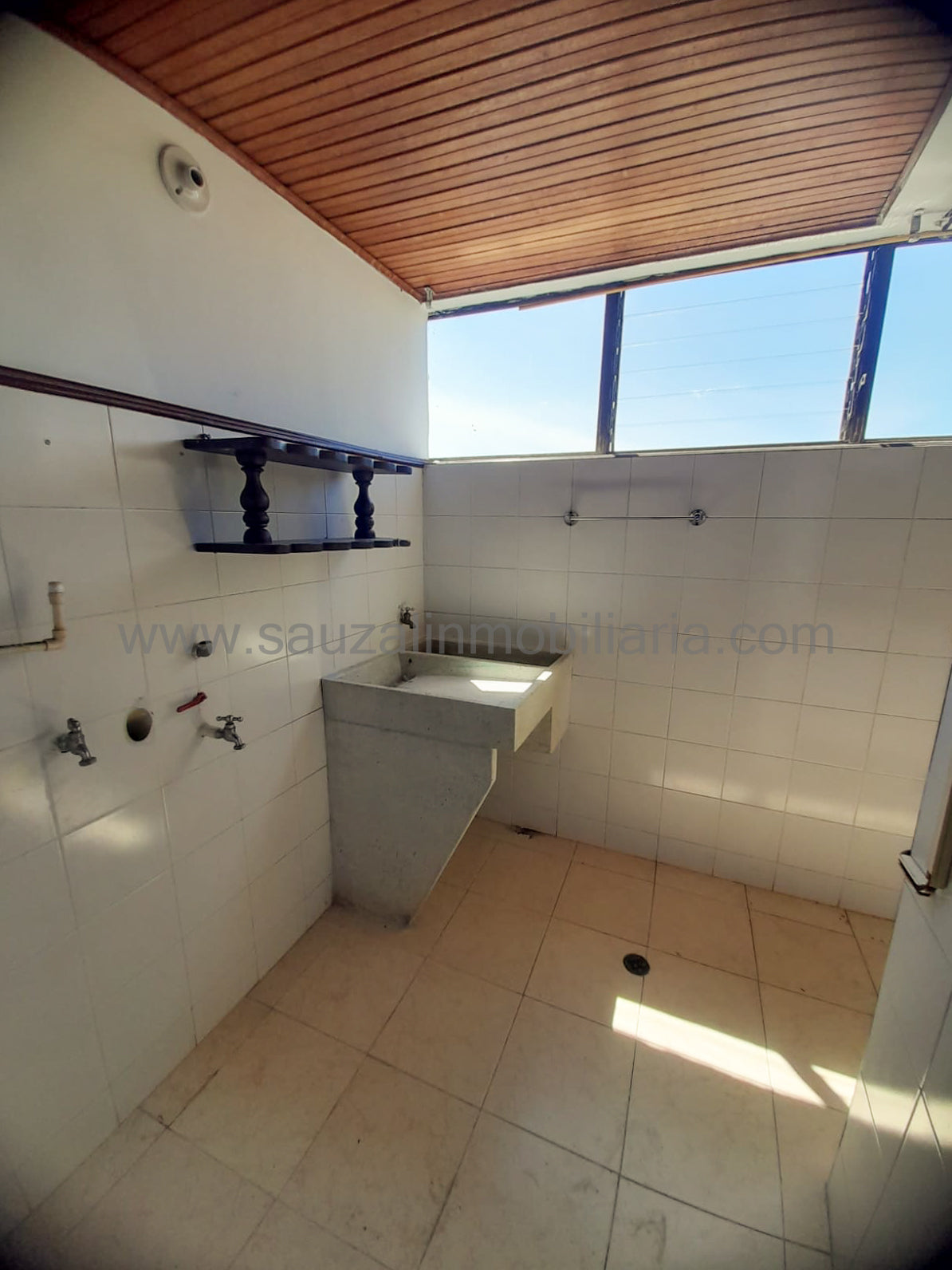 Apartamento en la Urbanización Santa Lucía, Cuarto Piso