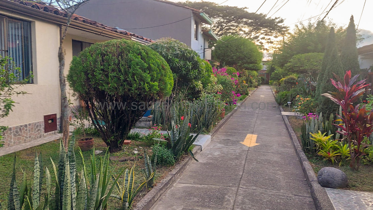 Casa en el Condominio El Saman