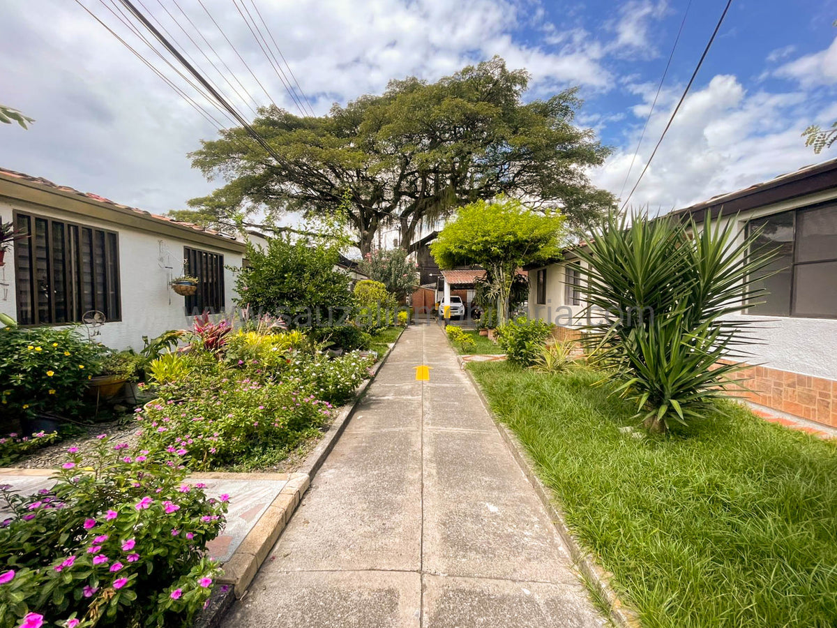 Casa en el Condominio El Saman