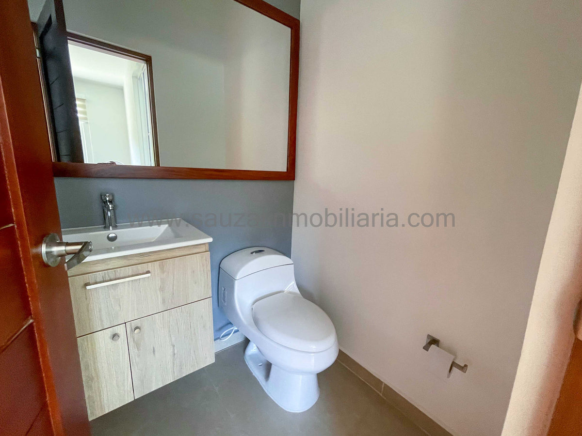 Casa en el Condominio Los Cerros, Cartago