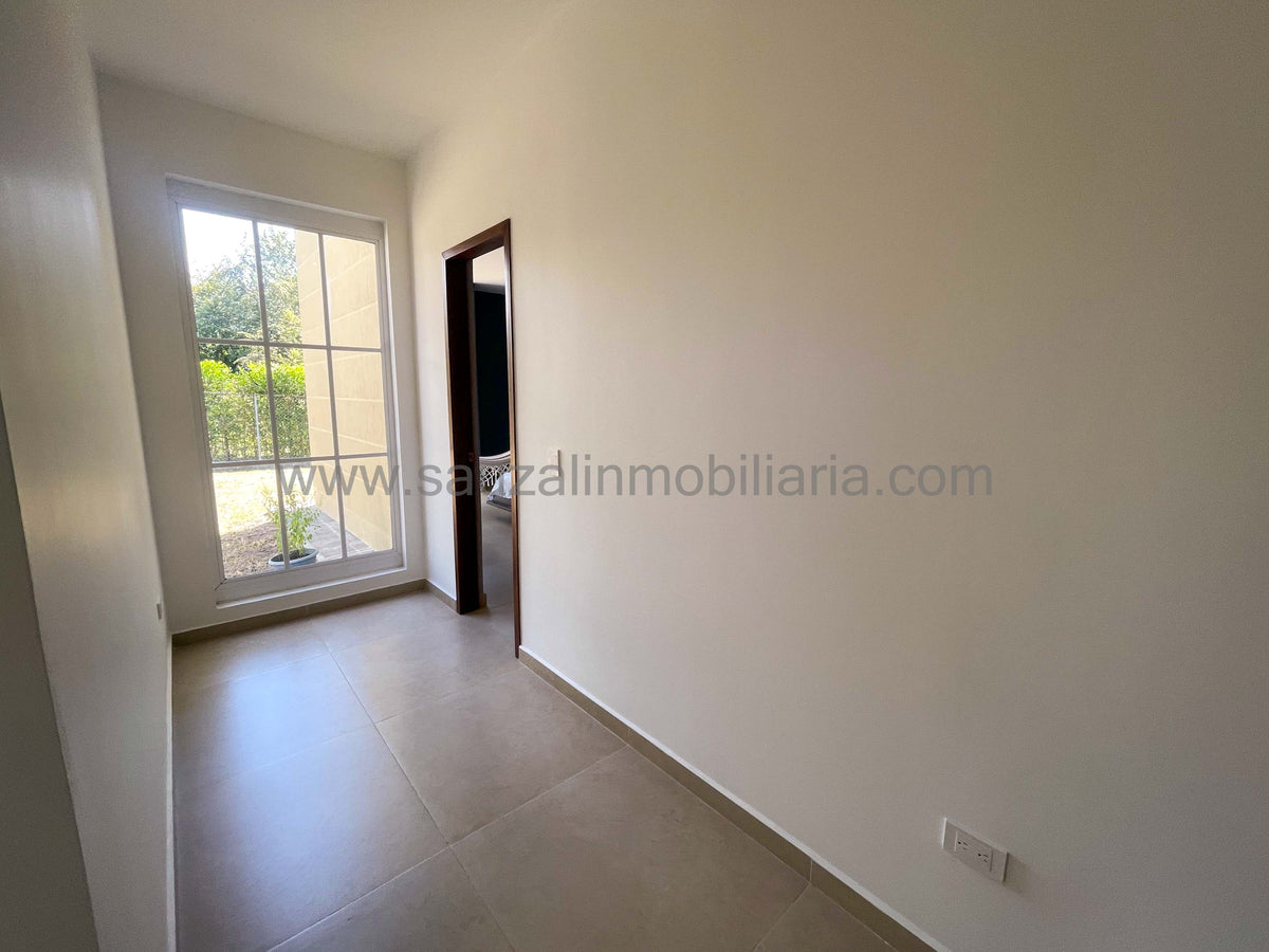 Casa en el Condominio Los Cerros, Cartago