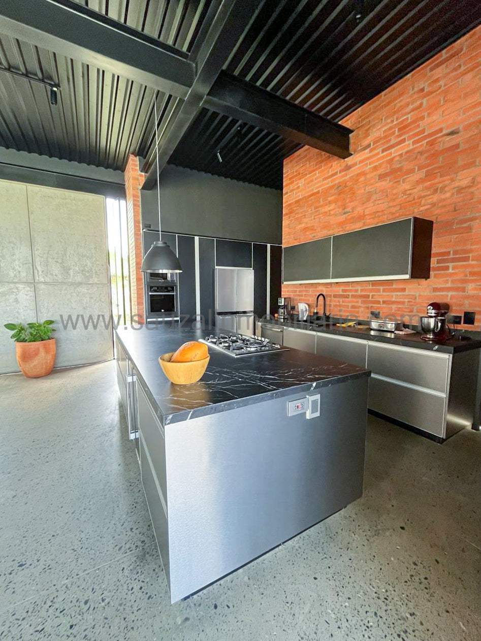 Casa Campestre en el Condominio El Cortijo, Cerritos