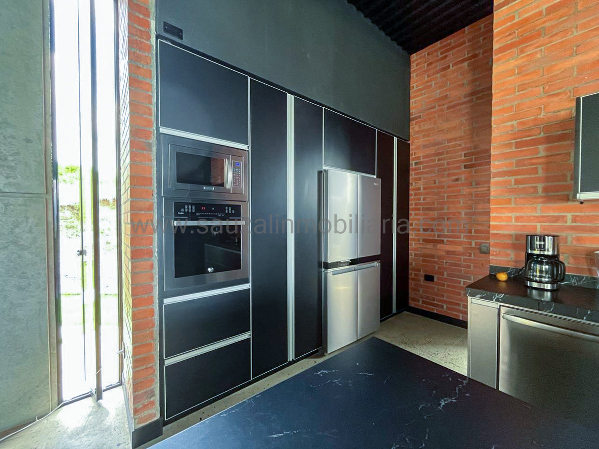 Casa Campestre en el Condominio El Cortijo, Cerritos