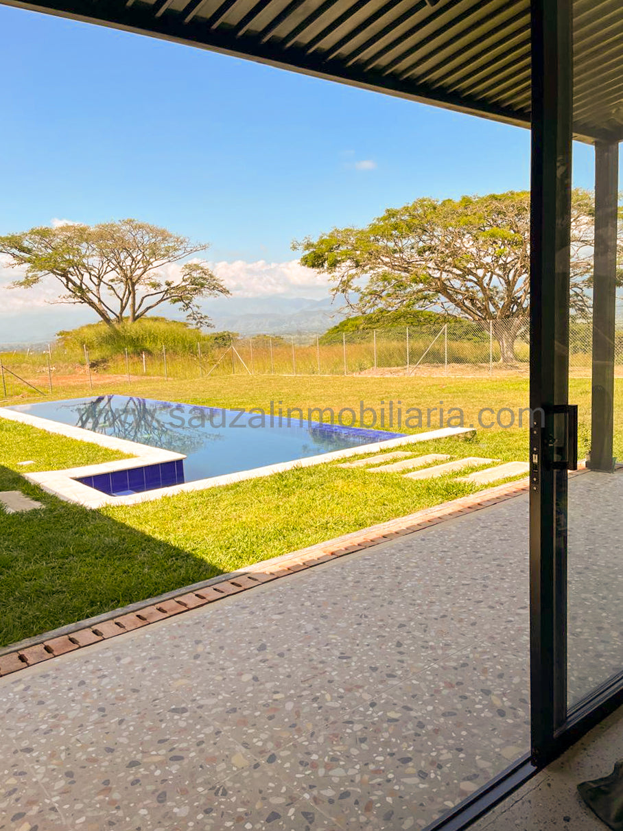 Casa Campestre en el Condominio El Cortijo, Cerritos