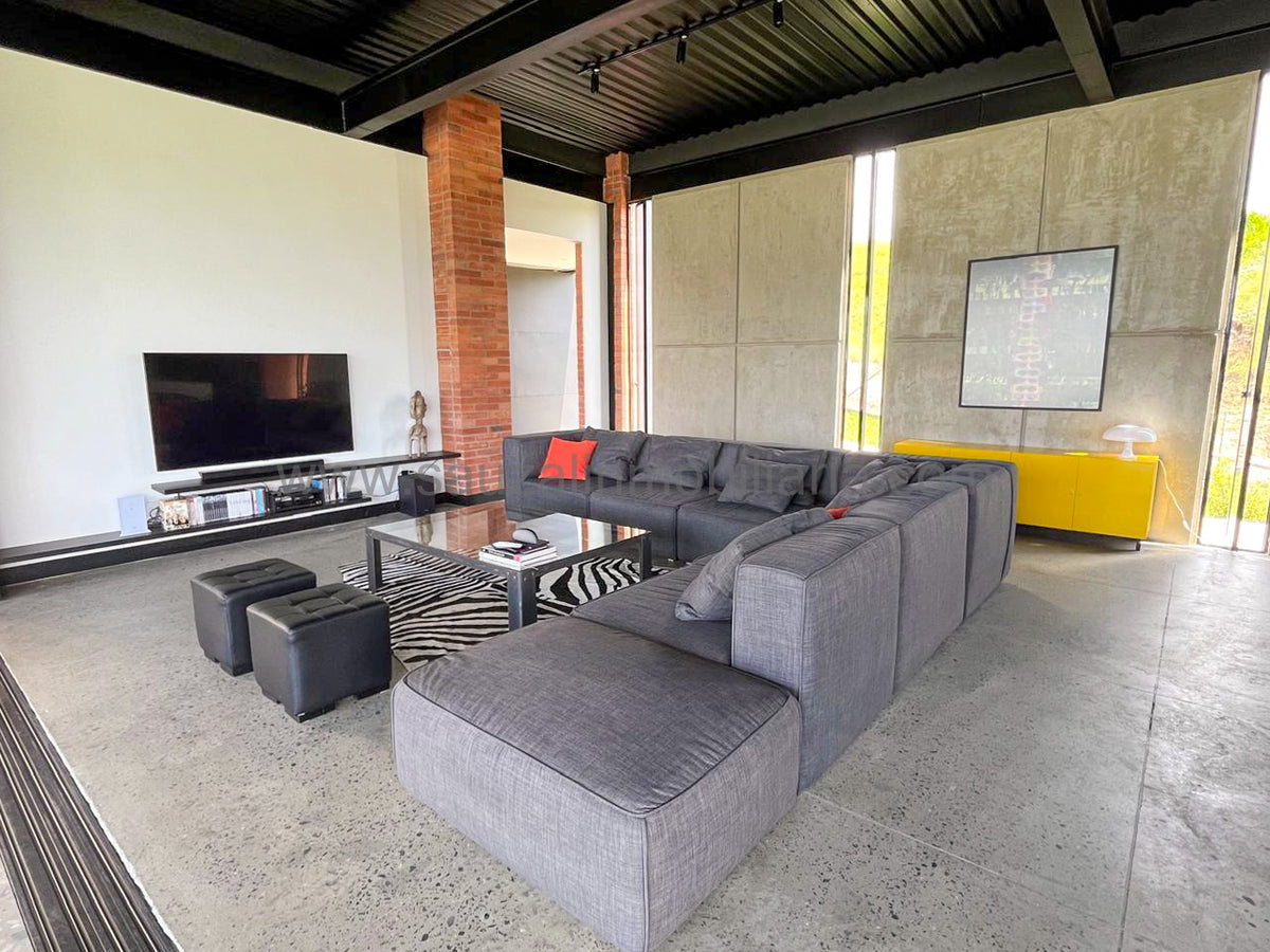 Casa Campestre en el Condominio El Cortijo, Cerritos