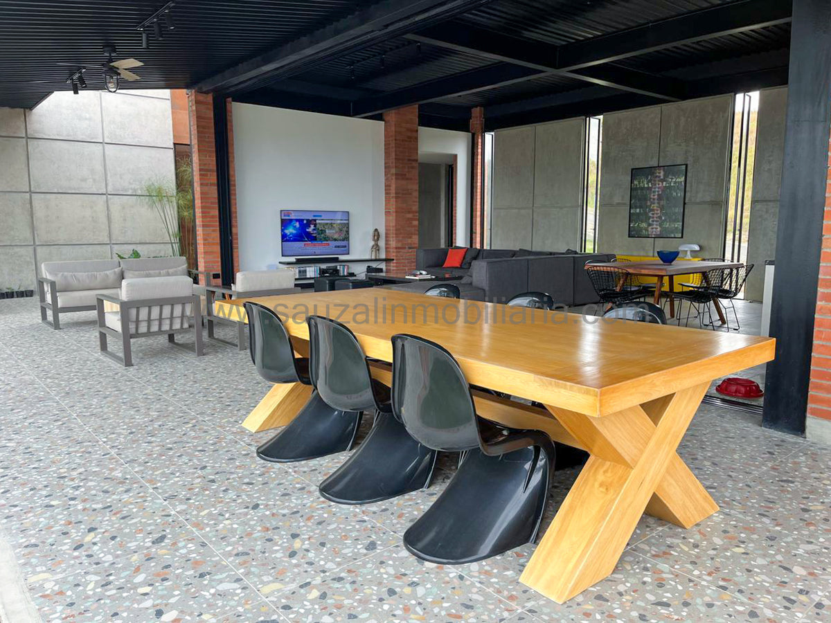 Casa Campestre en el Condominio El Cortijo, Cerritos