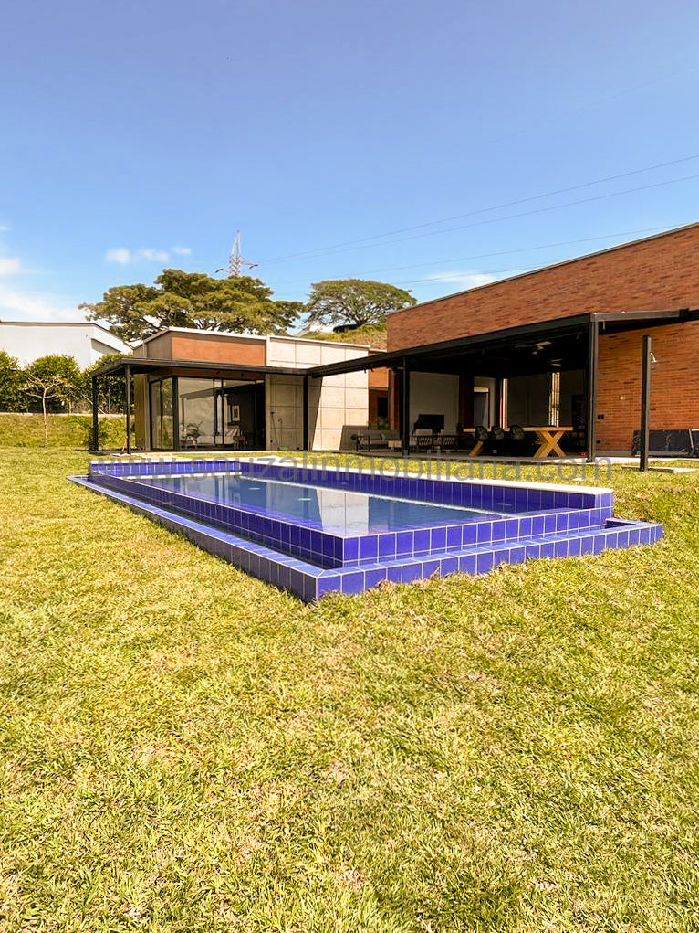 Casa Campestre en el Condominio El Cortijo, Cerritos