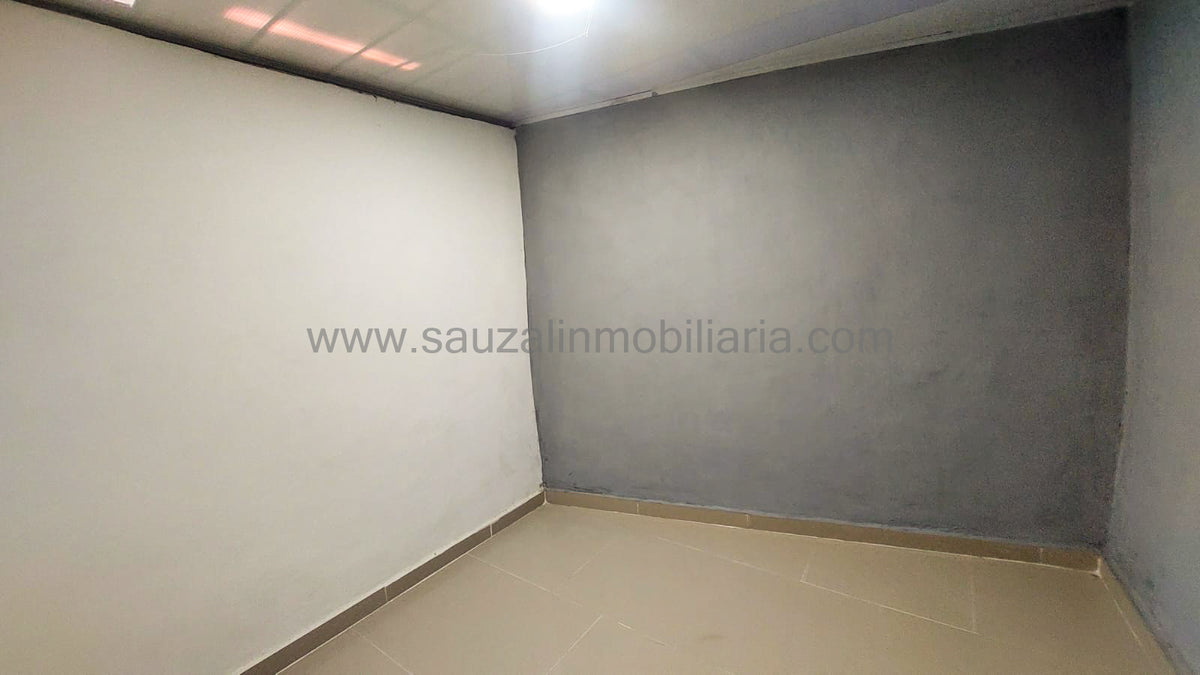 Local Comercial en el Barrio Collarejo