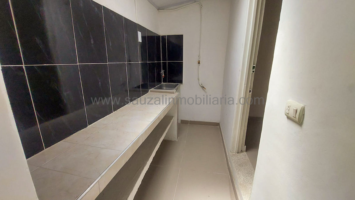 Local Comercial en el Barrio Collarejo