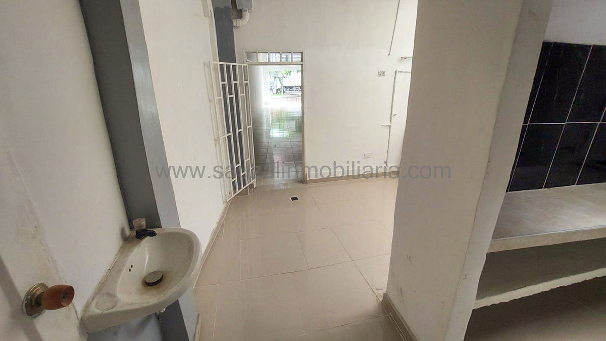 Local Comercial en el Barrio Collarejo