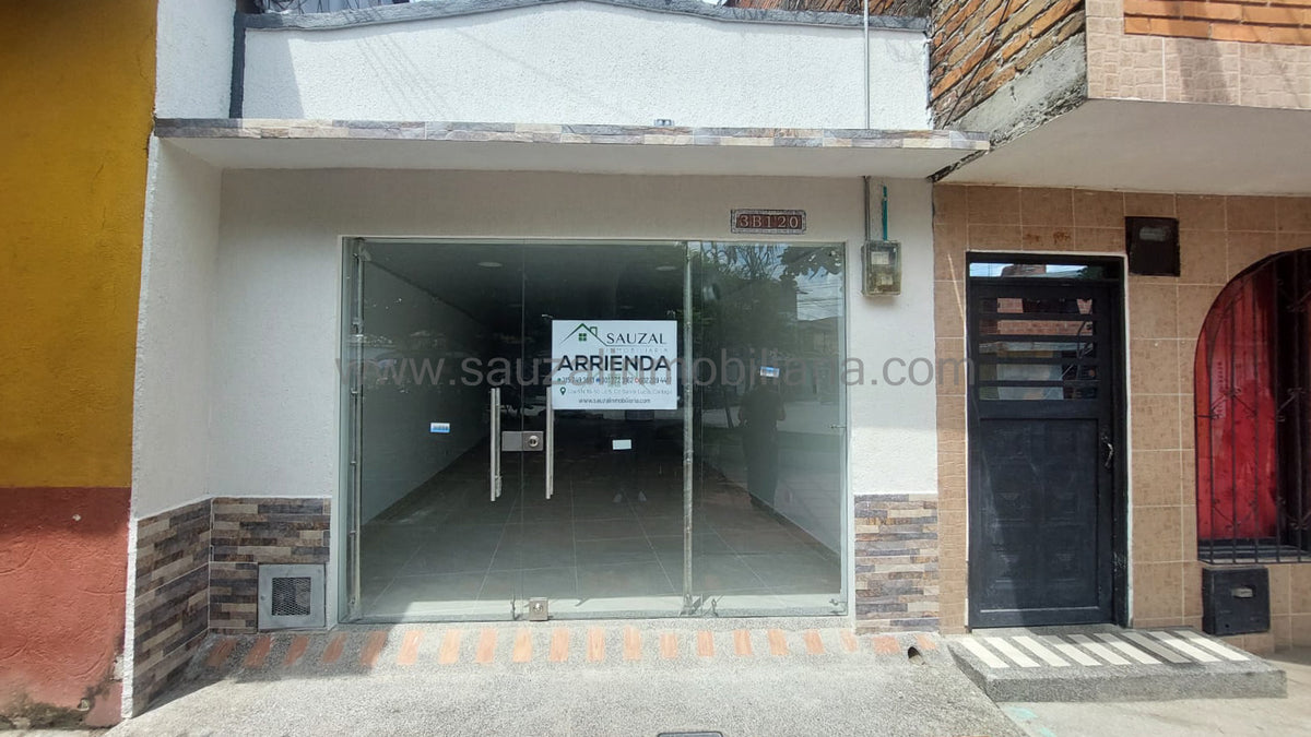 Local Comercial en el Barrio Collarejo