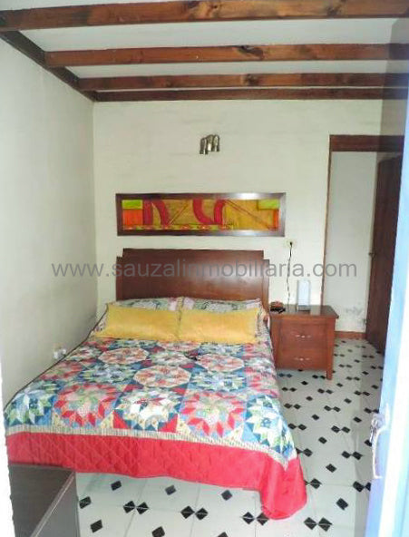 Casa Campestre Vía Santa Ana, Frente al Batallón