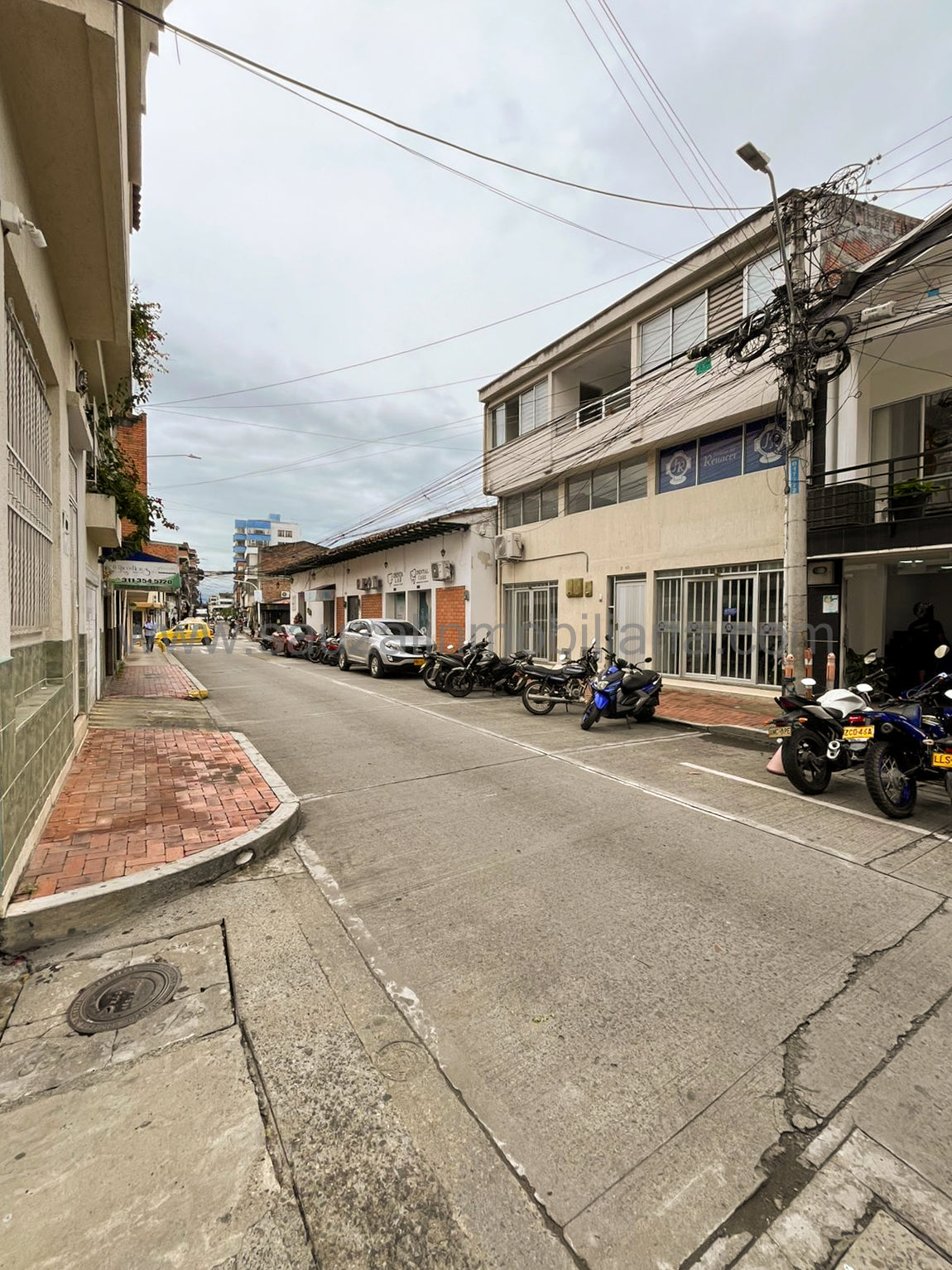 Local Comercial en el Edificio San Carlos
