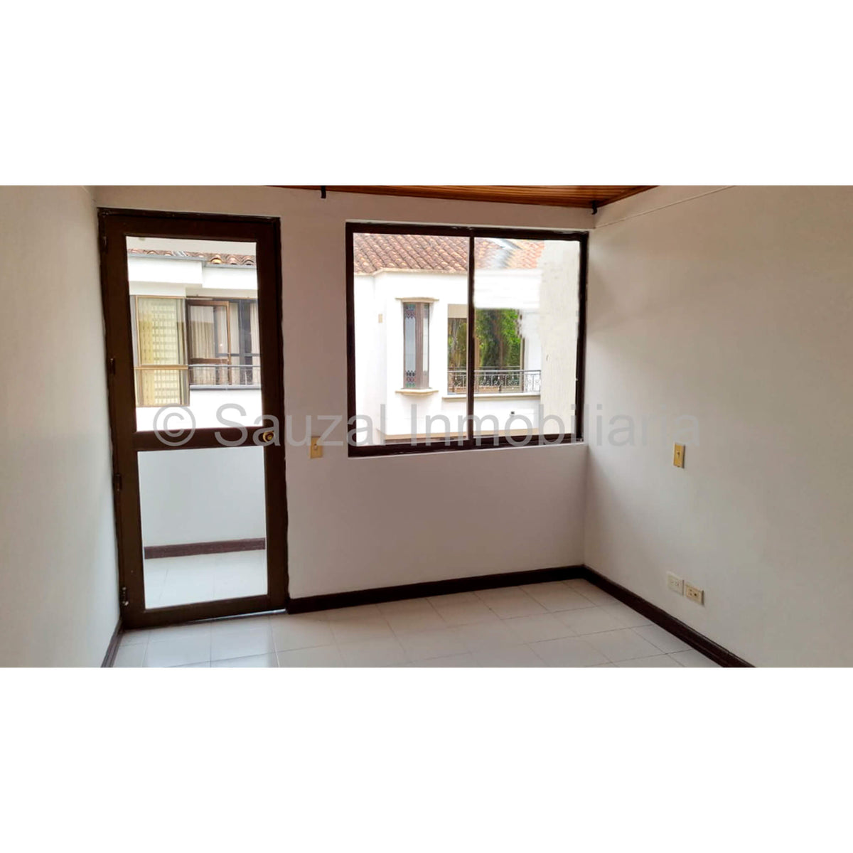 Apartamento en el Conjunto Flamingos Club, Segundo Piso