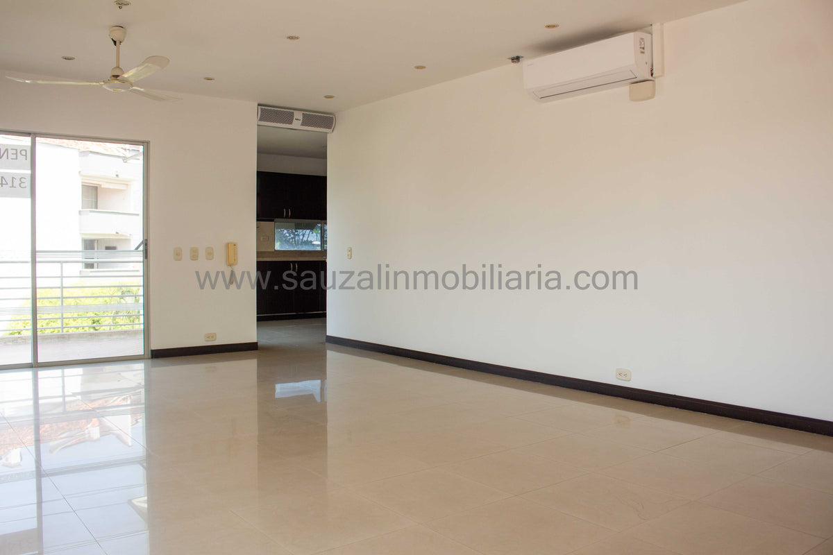 Exclusivo Penthouse en Conjunto Residencial