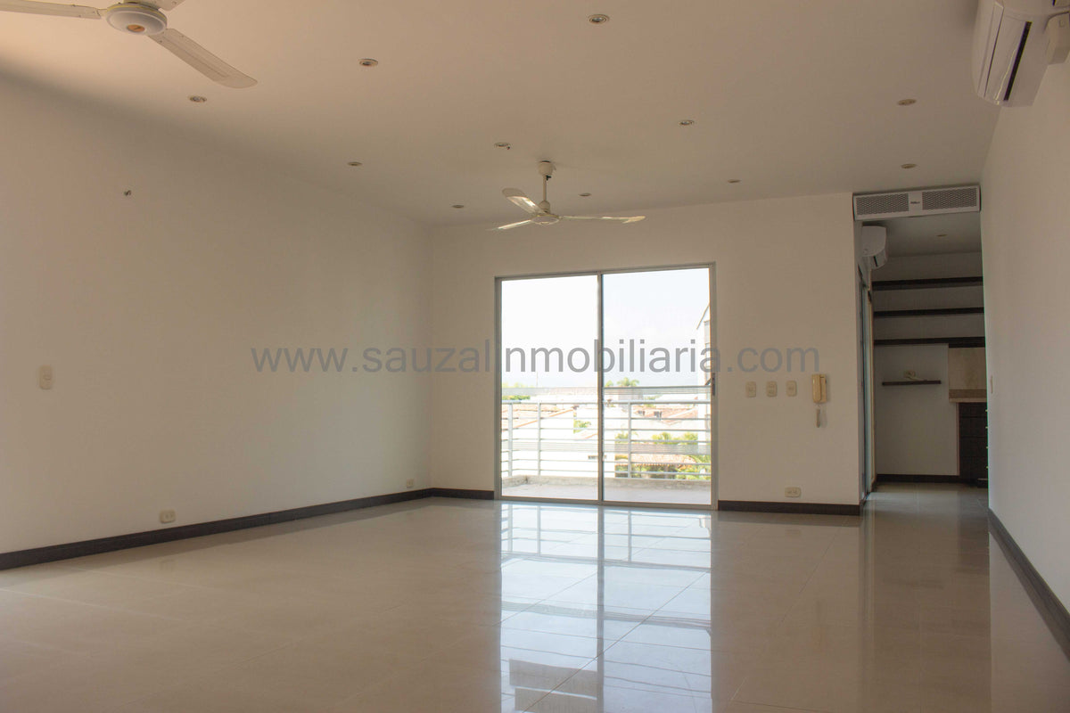 Exclusivo Penthouse en Conjunto Residencial