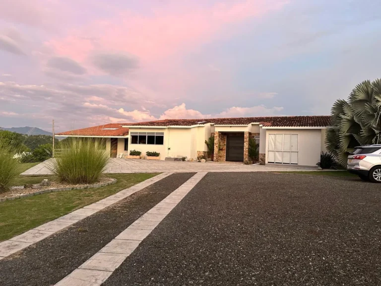 Casa Campestre en Las Casonas, Cerritos