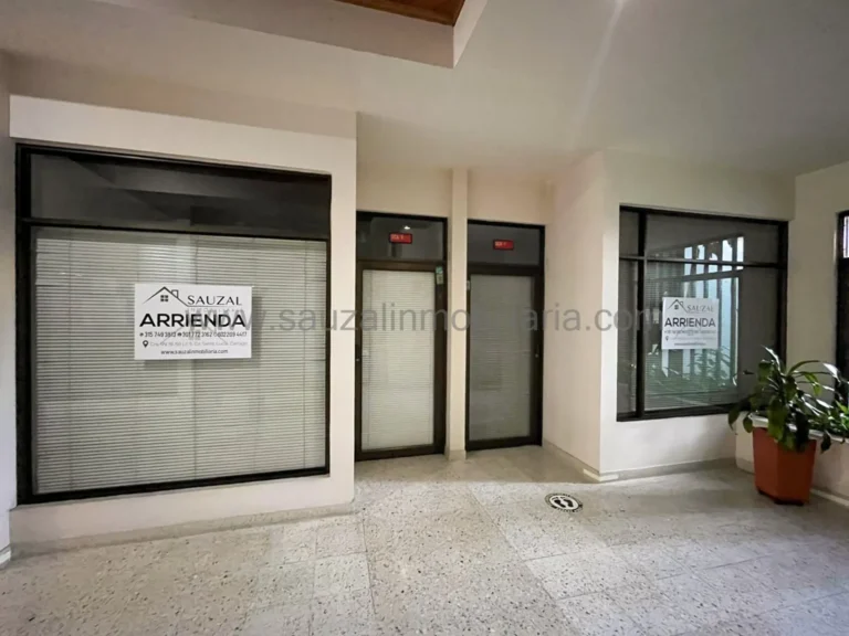 Oficinas en el Centro Comercial Santa Lucía