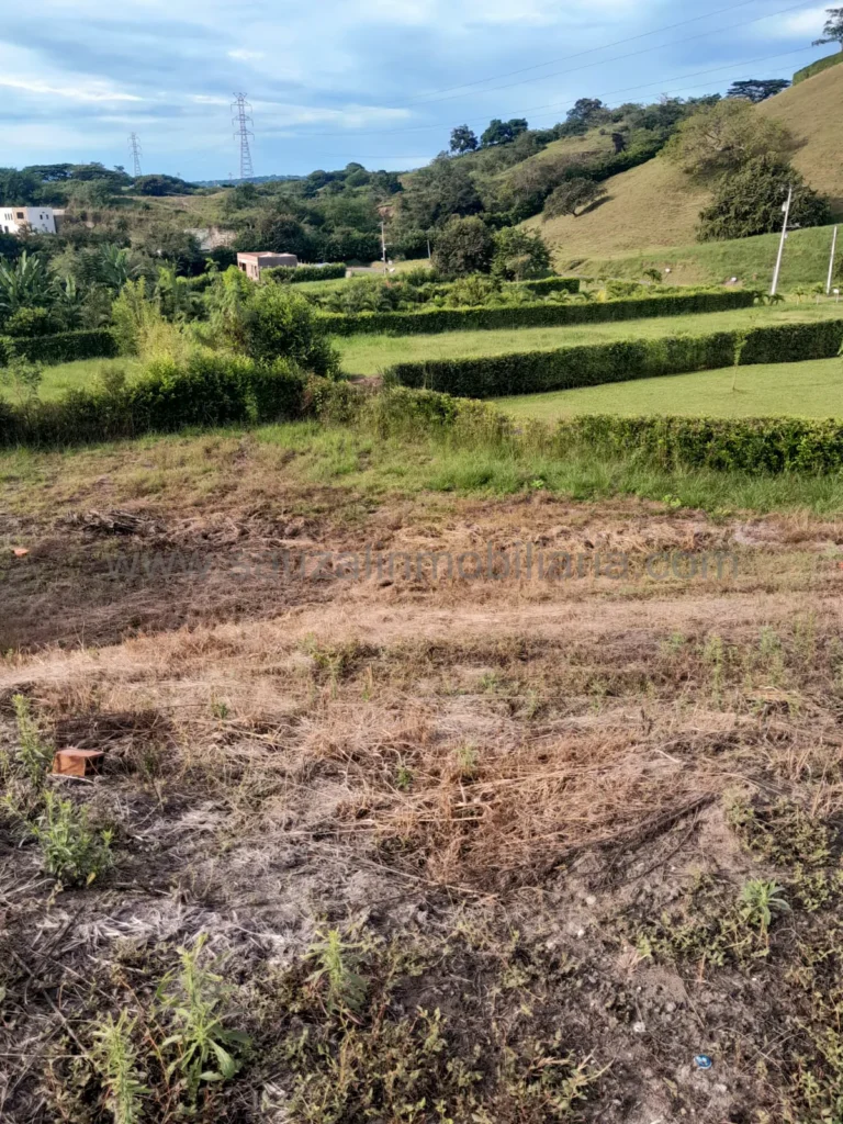 Lote en el Condominio Colinas del Campestre